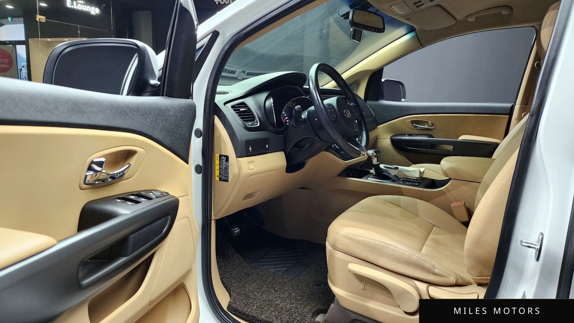 Kia Canival 2020 — миниатюра 11