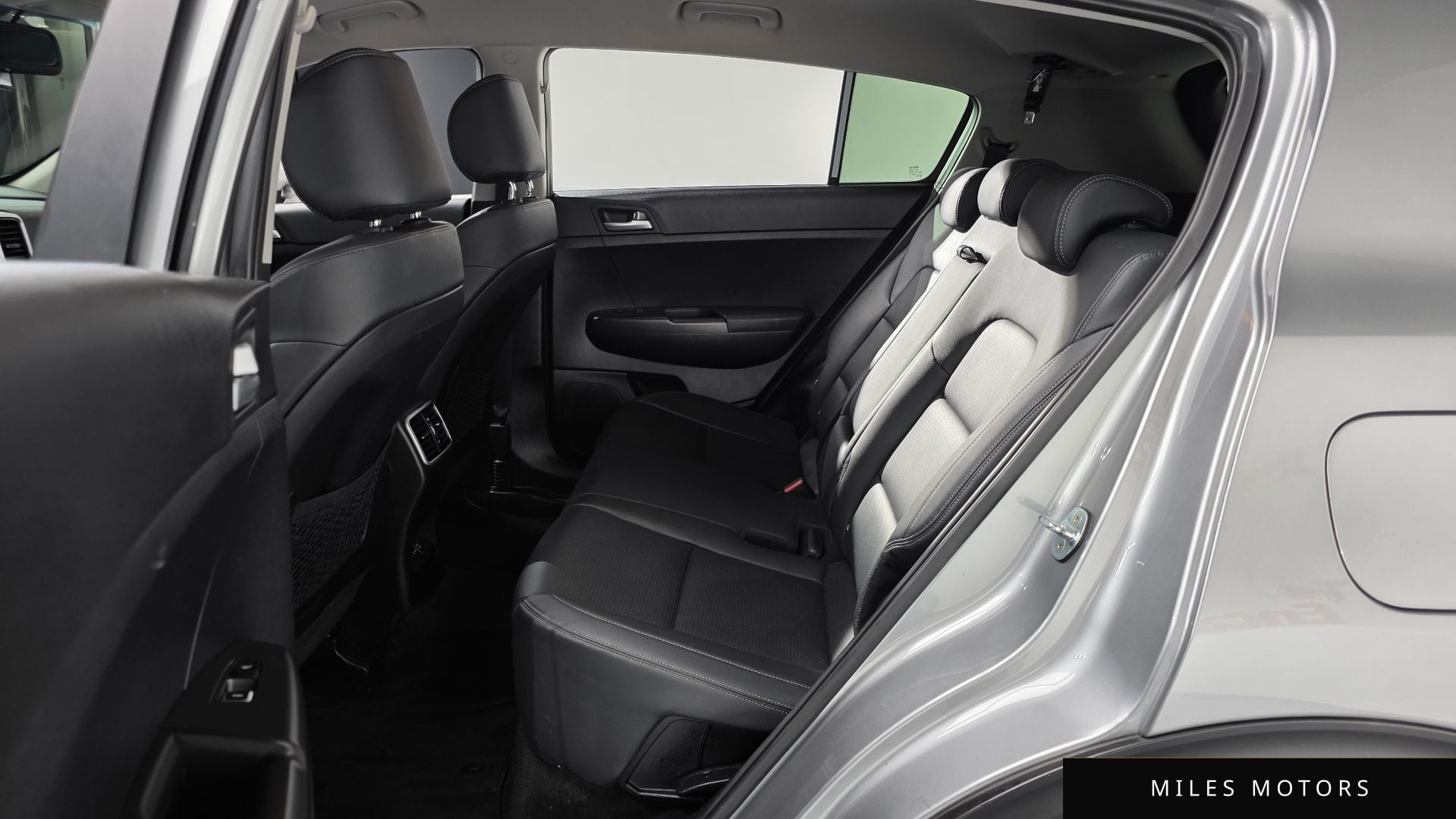 Kia 스포티지 더 볼드 2021 — миниатюра 12