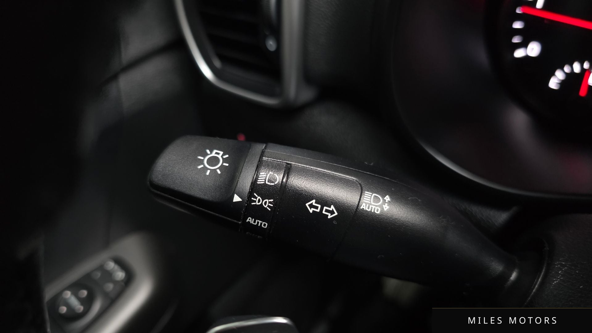 Kia 스포티지 더 볼드 2021 — миниатюра 17