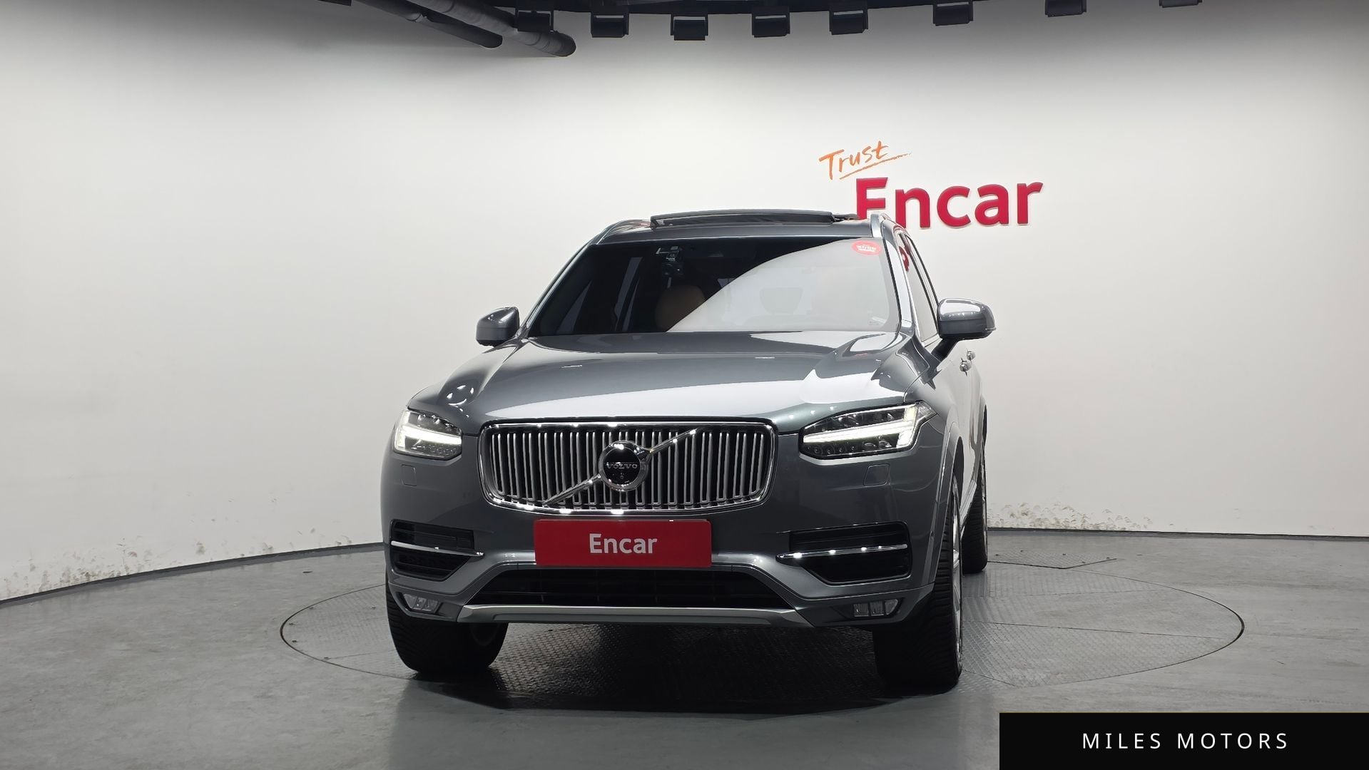 Volvo XC90 2018 — миниатюра 3