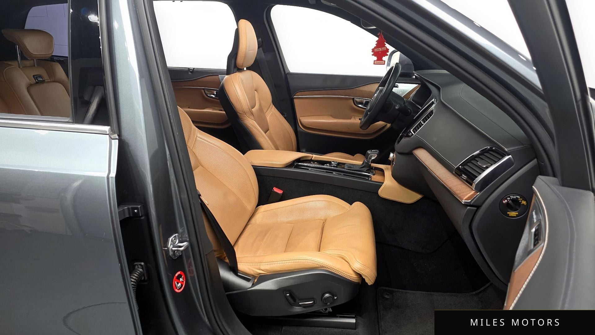 Volvo XC90 2018 — миниатюра 11