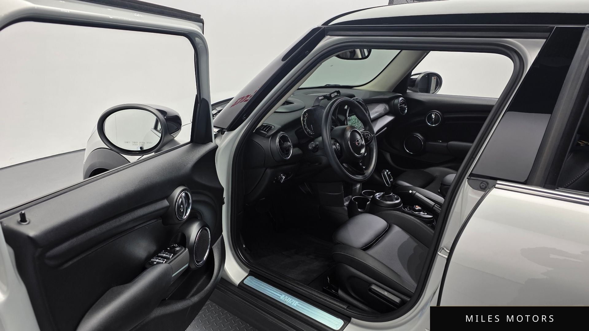MINI 쿠퍼 2021 — миниатюра 10