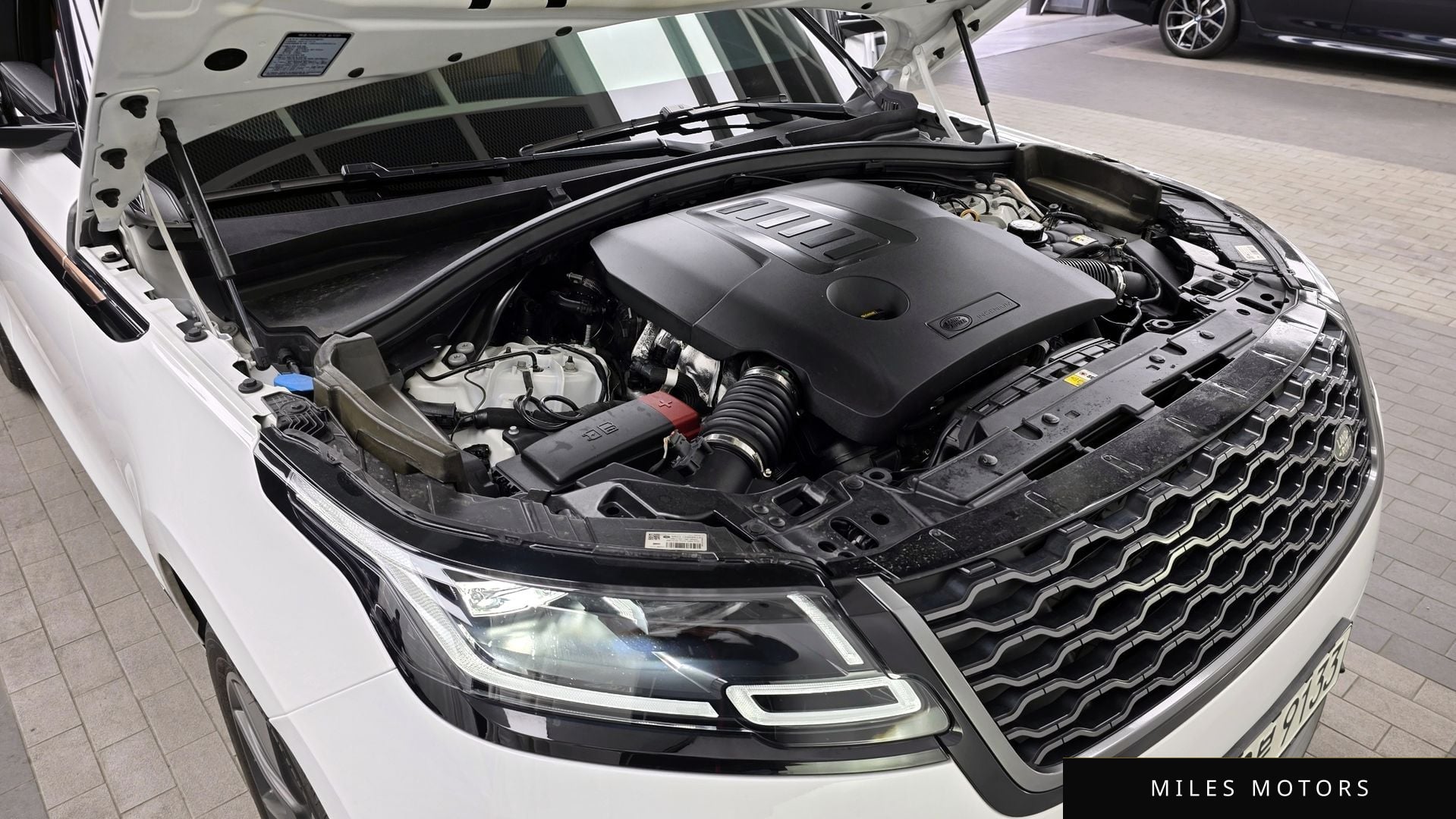 Land Rover Range Rover Velar 2021 — миниатюра 6