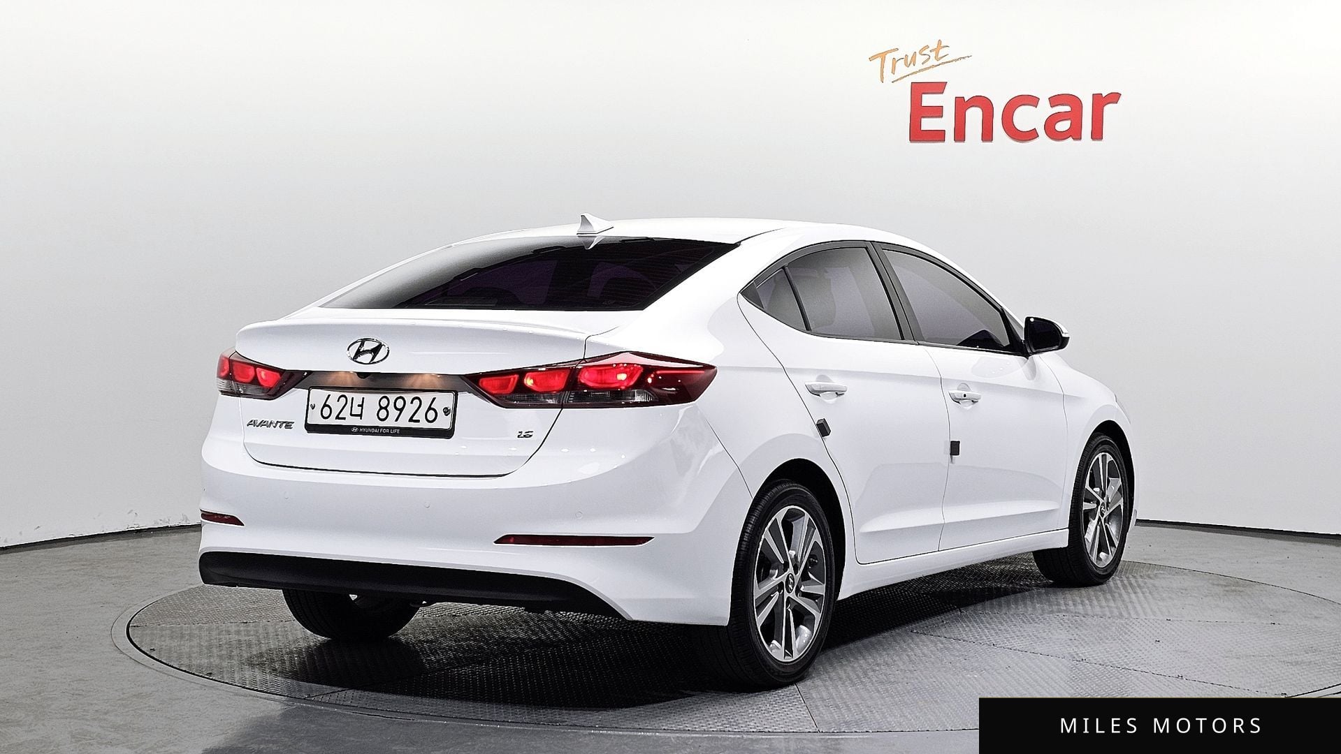 Hyundai AVANTE 2018 — миниатюра 2