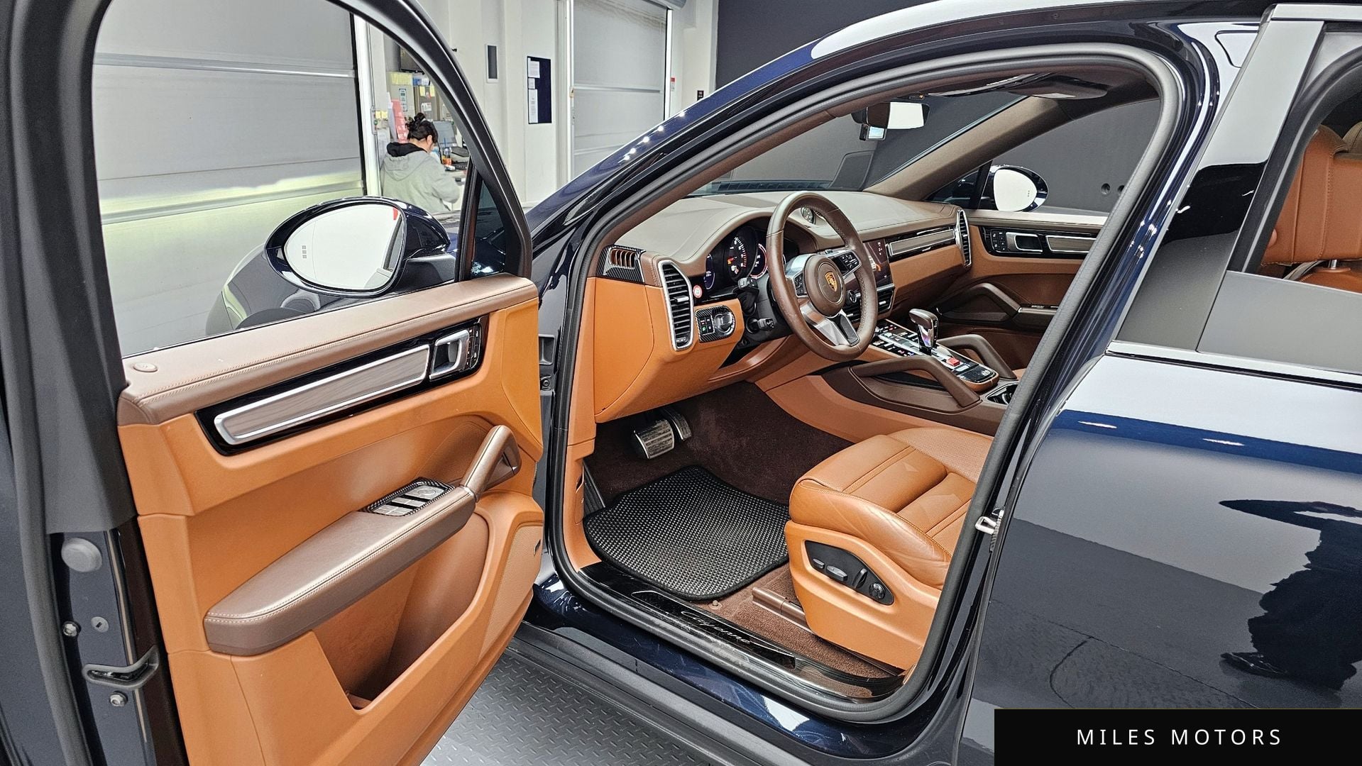 Porsche 카이엔 (PO536) 2022 — миниатюра 11