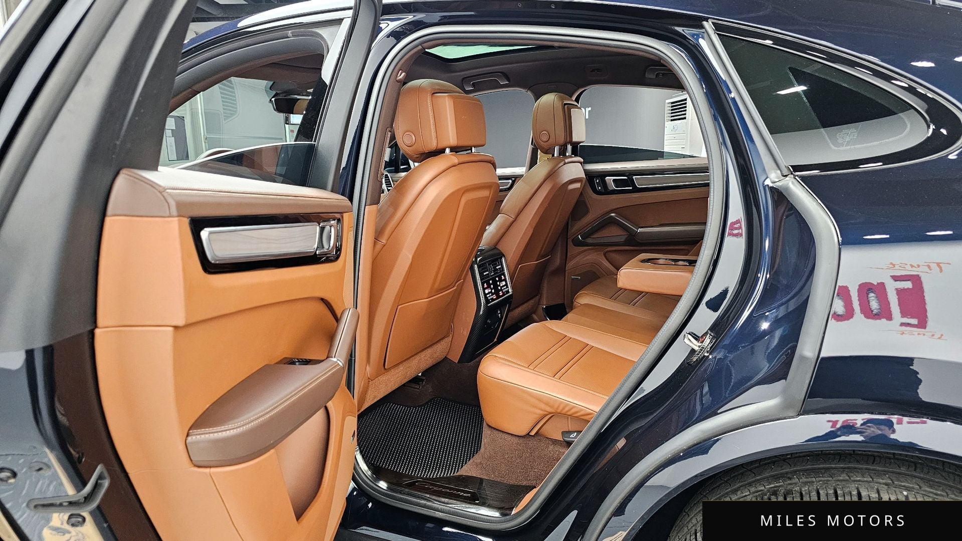 Porsche 카이엔 (PO536) 2022 — миниатюра 12