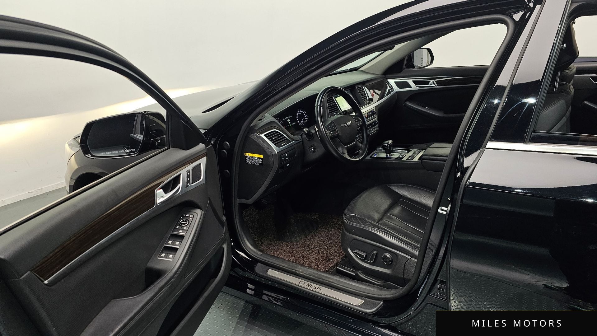 Genesis G80 2017 — миниатюра 11