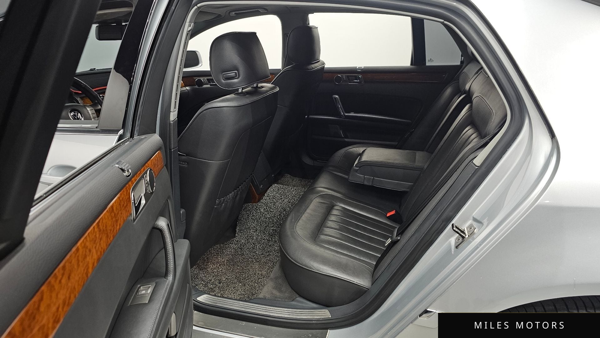 Volkswagen Phaeton 2011 — миниатюра 11