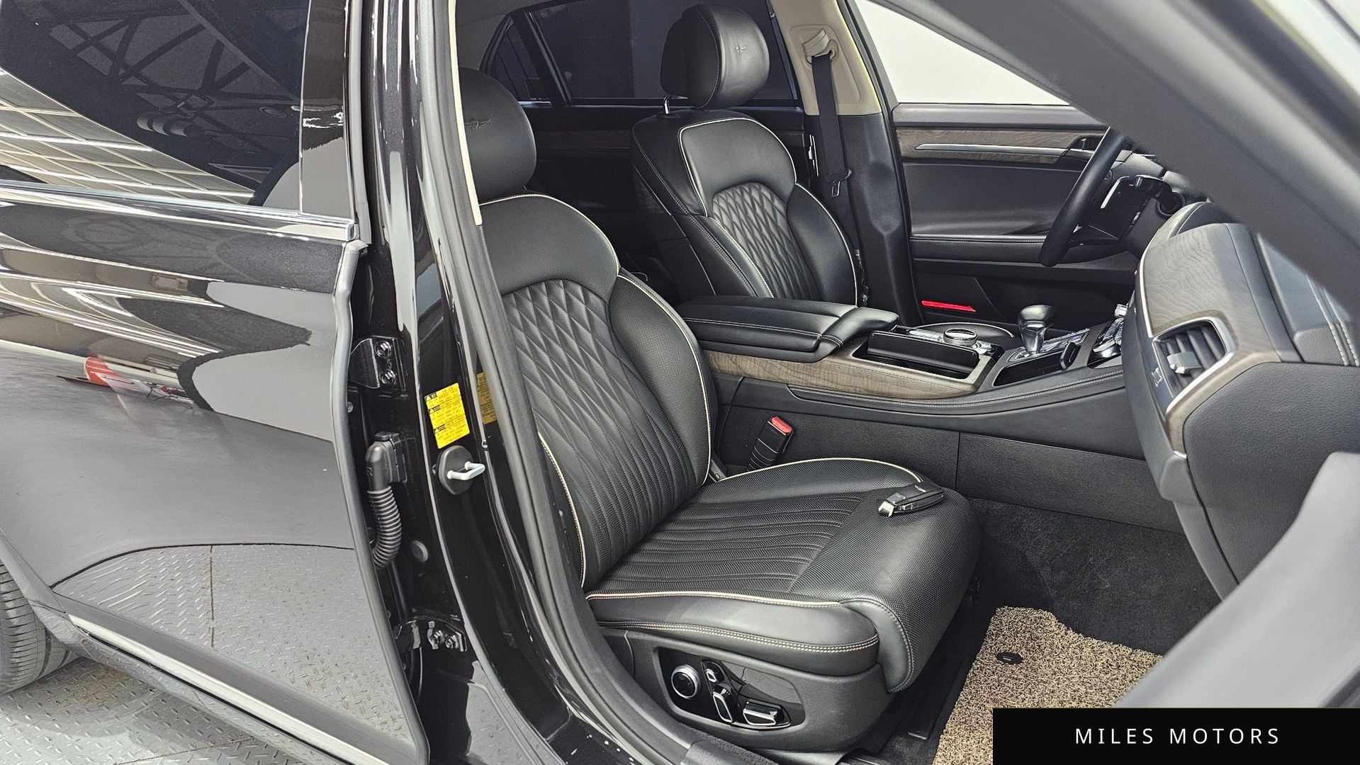 Genesis G90 2019 — миниатюра 11