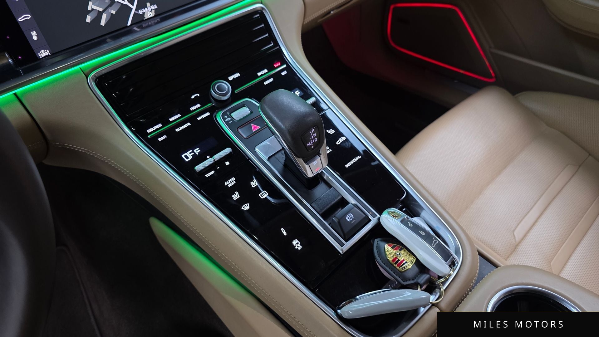 Porsche Panamera 2018 — миниатюра 9