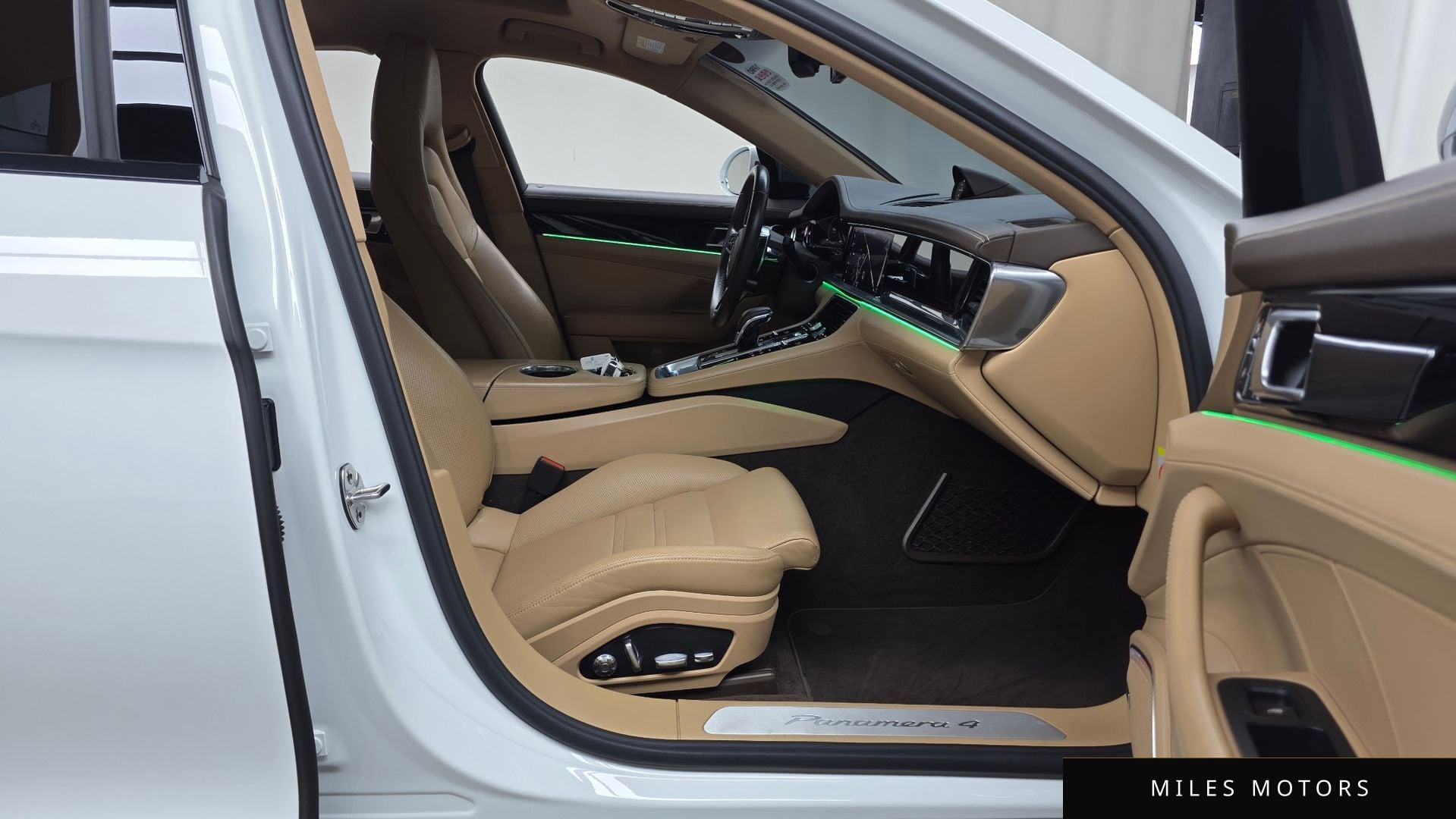 Porsche Panamera 2018 — миниатюра 11