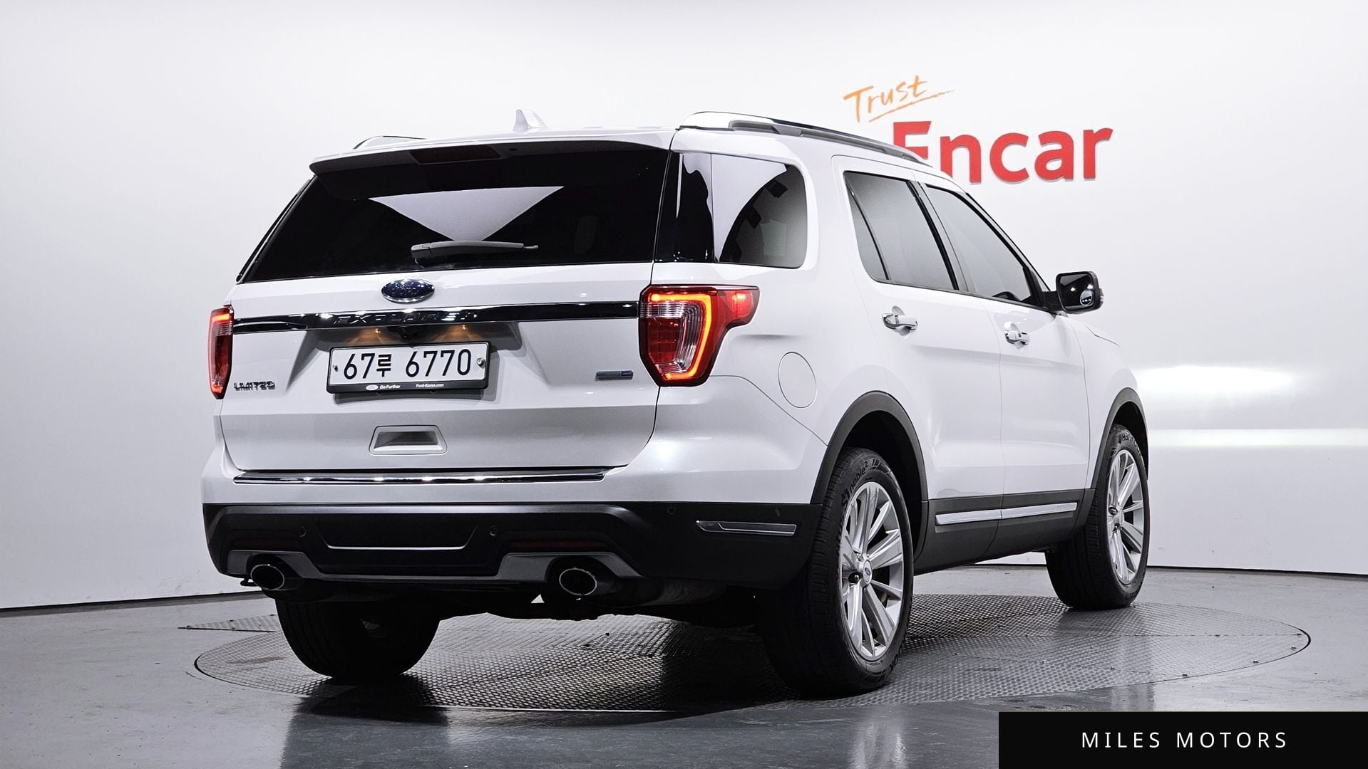 Ford Explorer 2019 — миниатюра 2