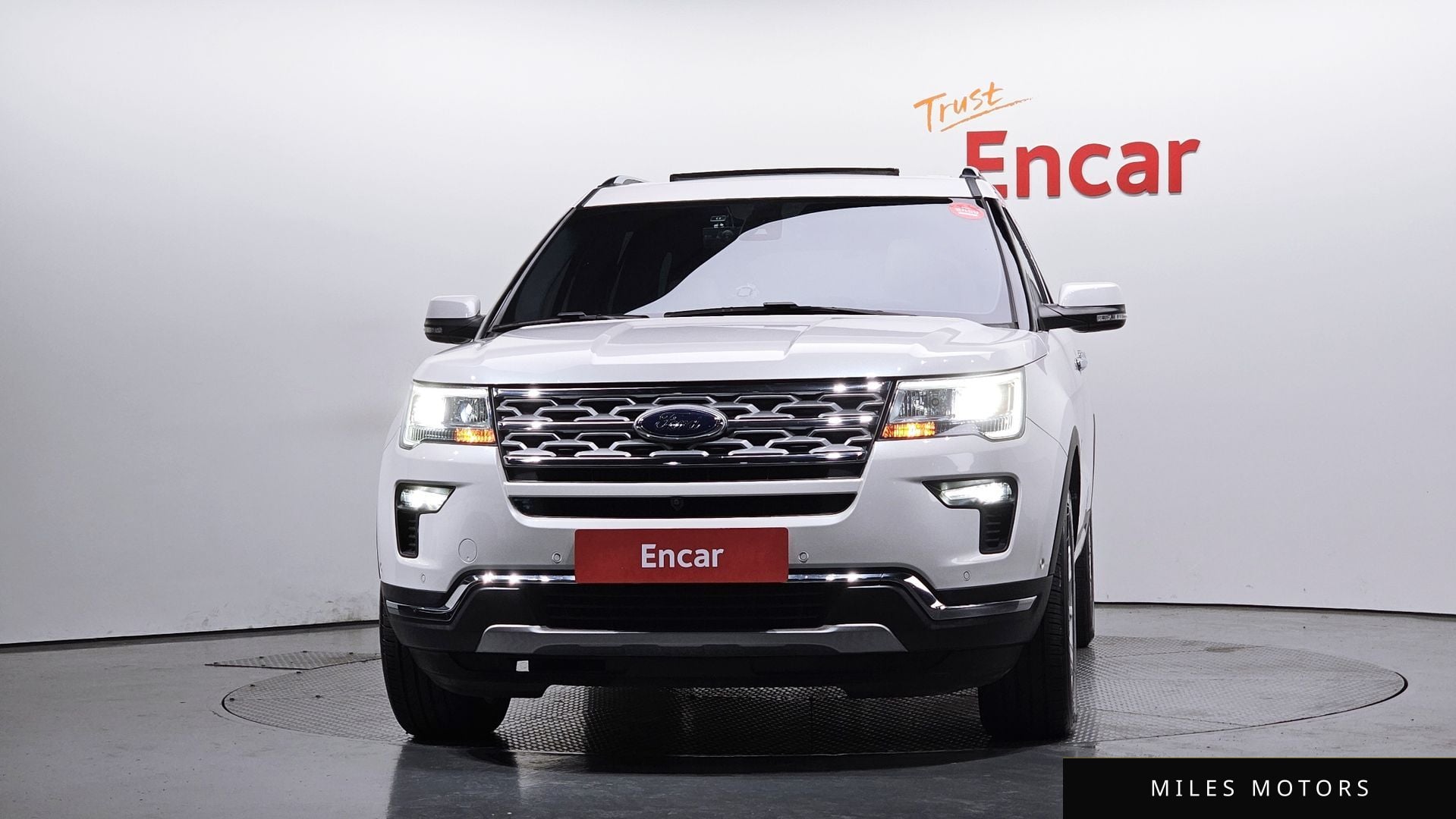 Ford Explorer 2019 — миниатюра 3