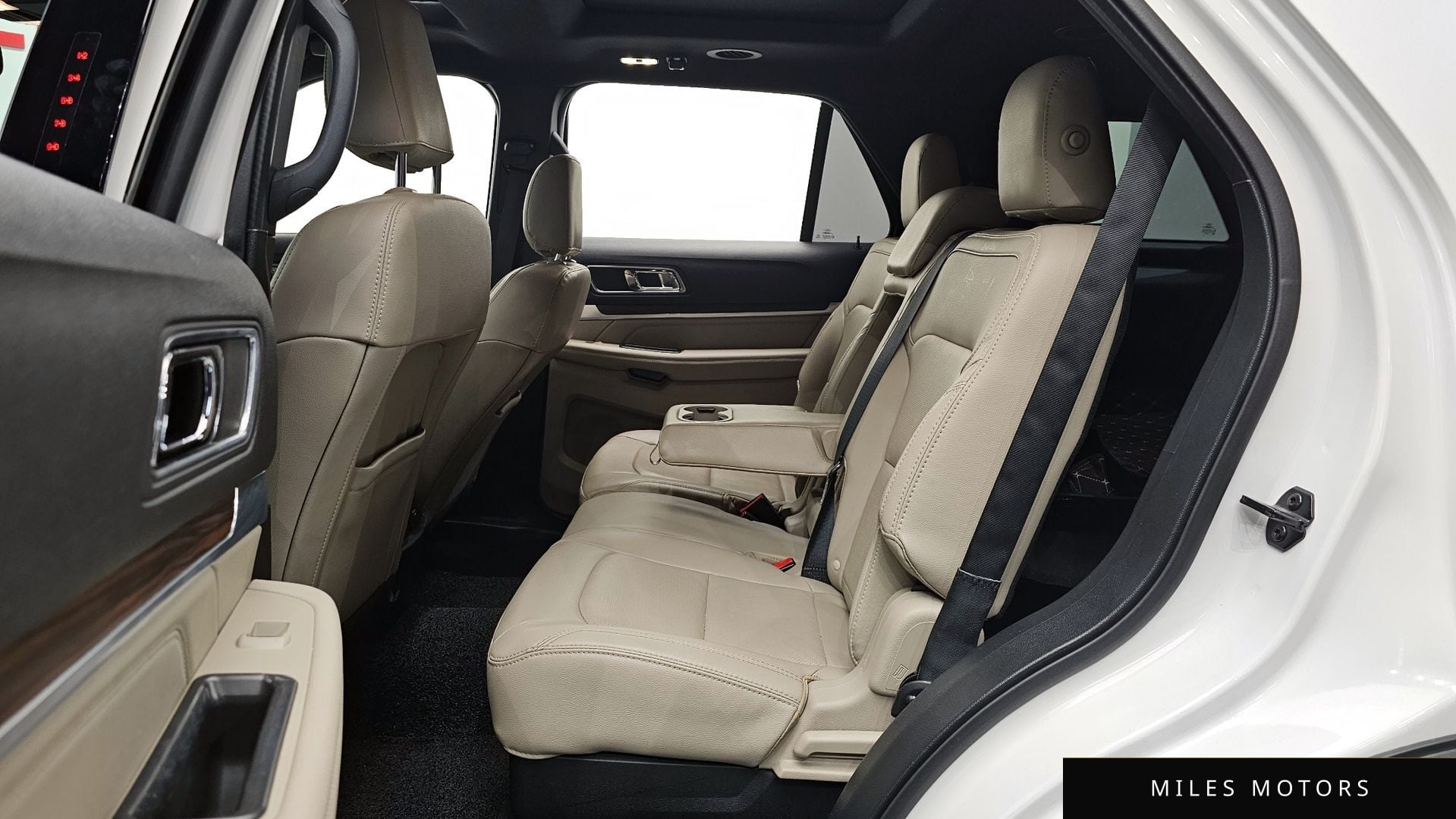 Ford Explorer 2019 — миниатюра 12