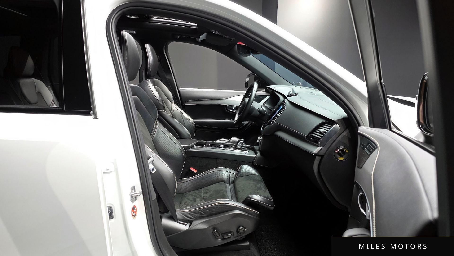 Volvo XC90 2021 — миниатюра 10