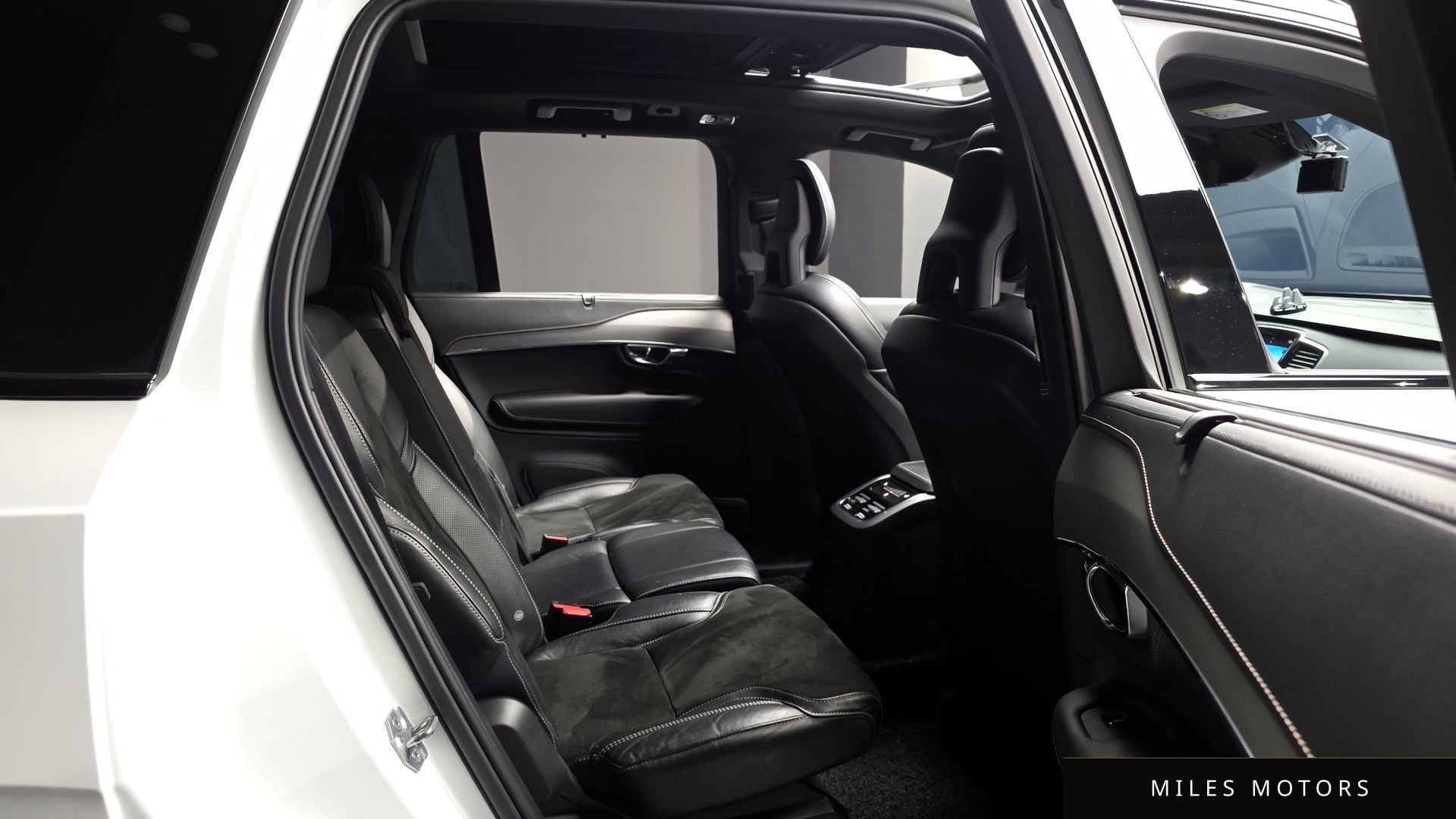 Volvo XC90 2021 — миниатюра 12
