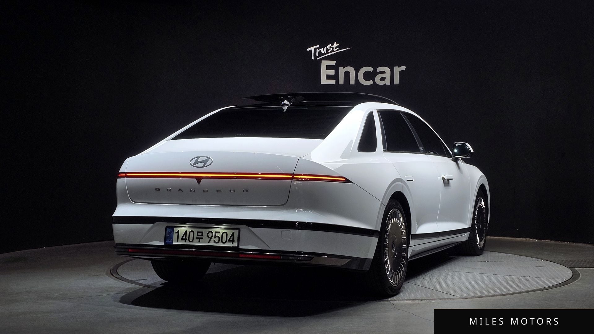 Hyundai Grandeur 2023 — миниатюра 2