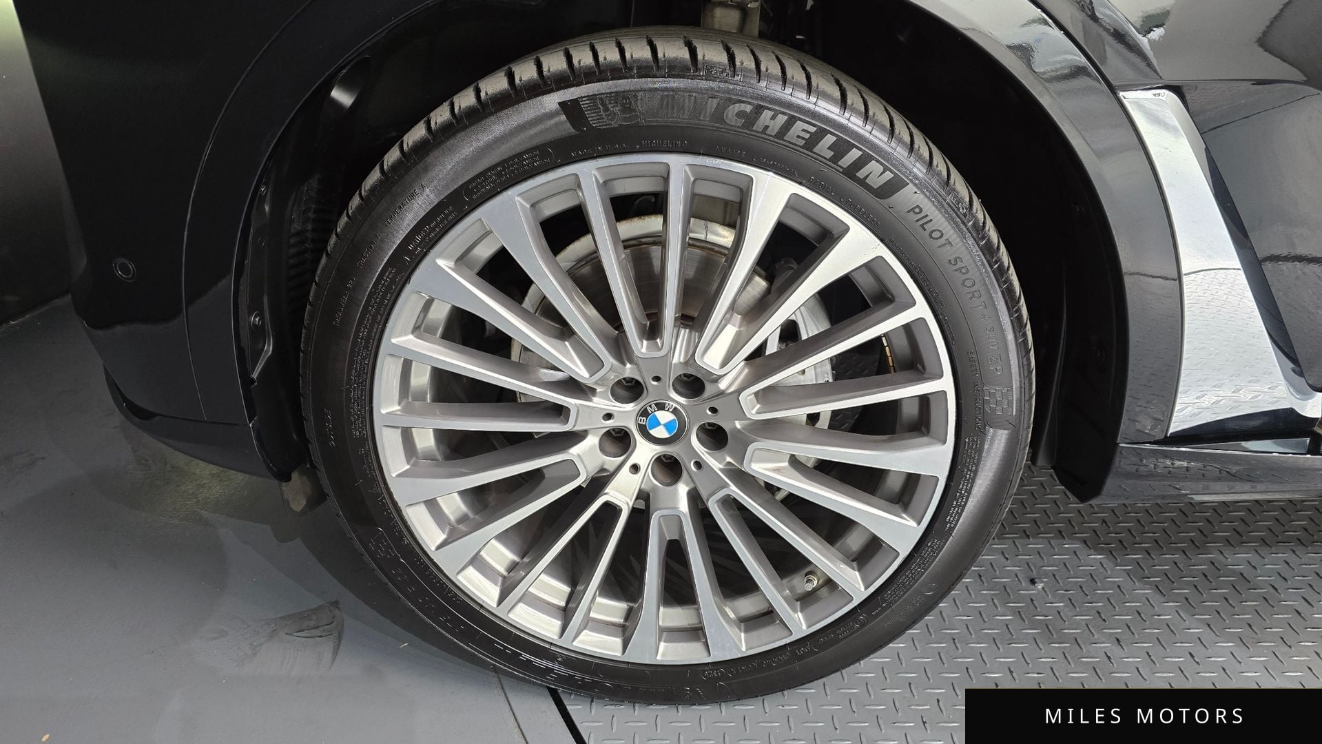 BMW X7 (G07) 2025 — миниатюра 5