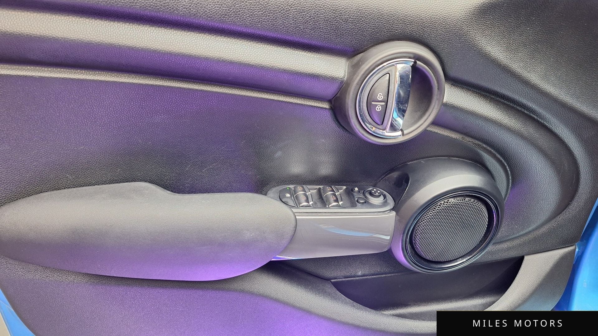 MINI 쿠퍼 2019 — миниатюра 10