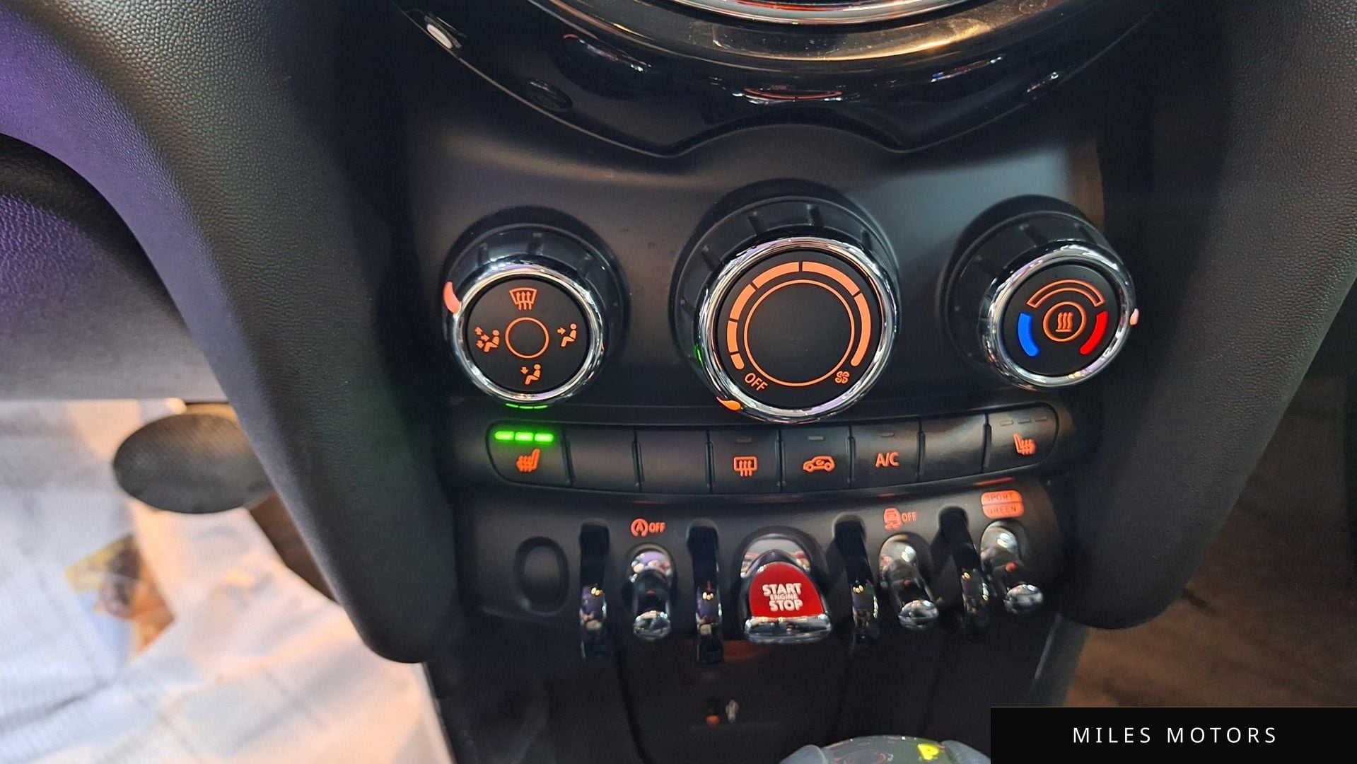 MINI 쿠퍼 2019 — миниатюра 12