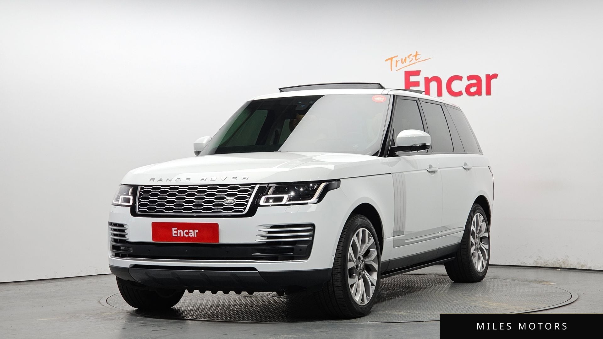 Land Rover Range Rover 2020 — фото 1 из 12