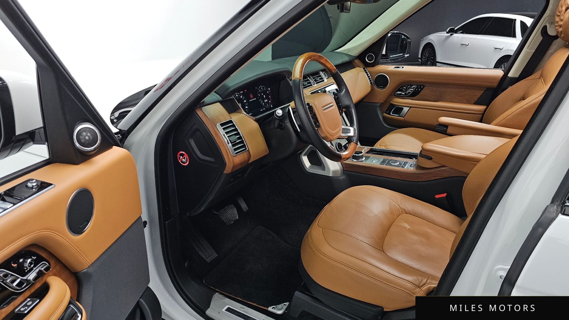 Land Rover Range Rover 2020 — миниатюра 11