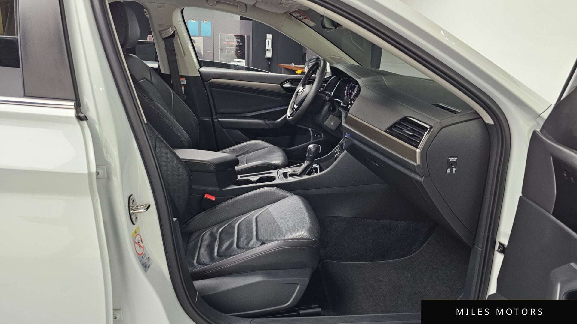 Volkswagen Jetta 2021 — миниатюра 11