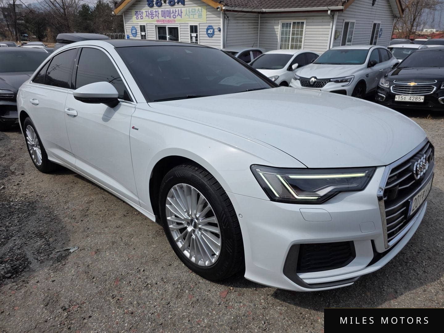 Audi A6 (C8) 2021 — миниатюра 2