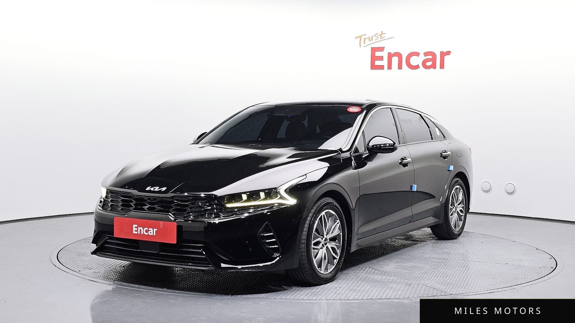 Kia K5 2023 — фото 1 из 12