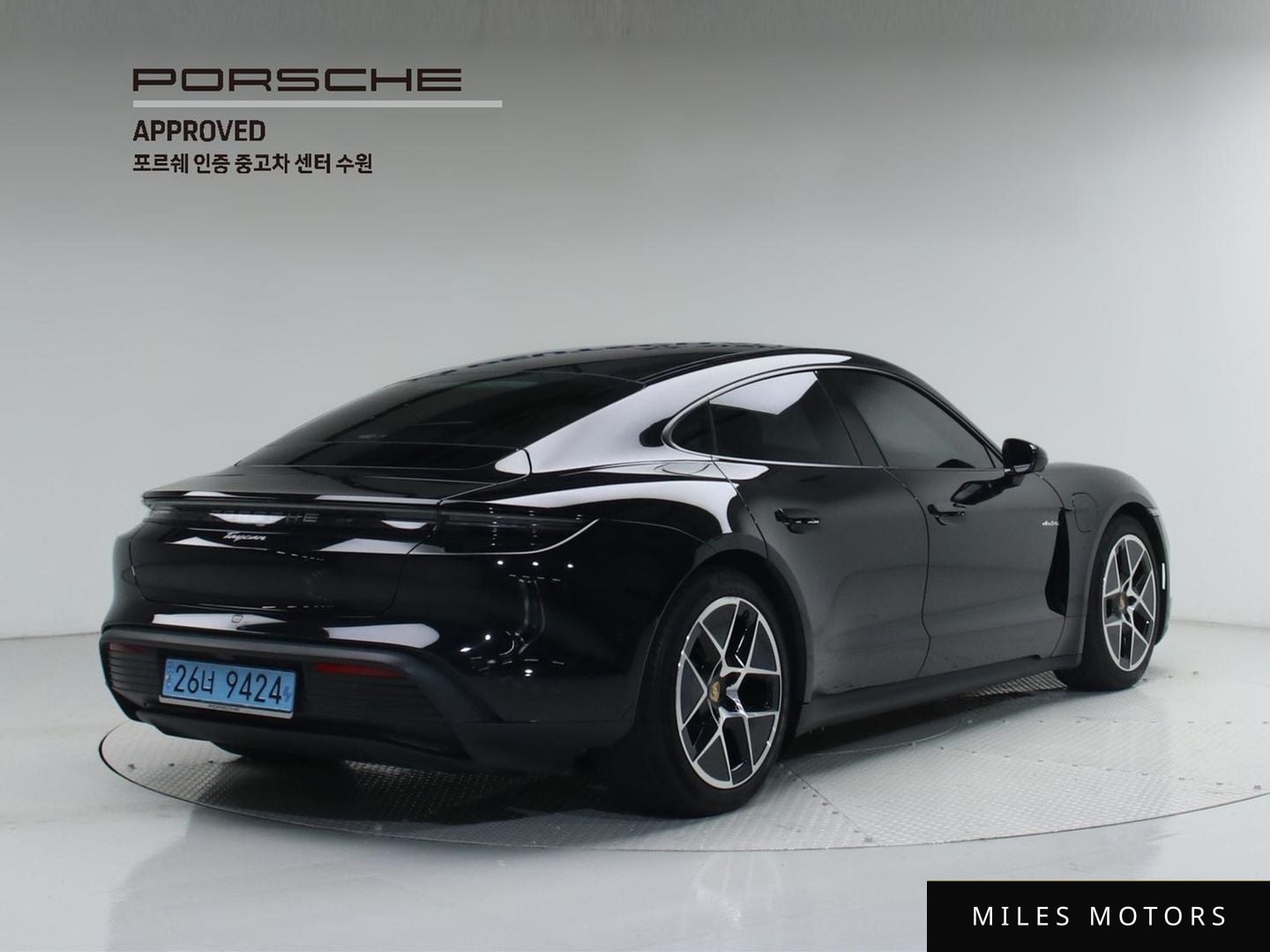 Porsche Taycan 2025 — миниатюра 2