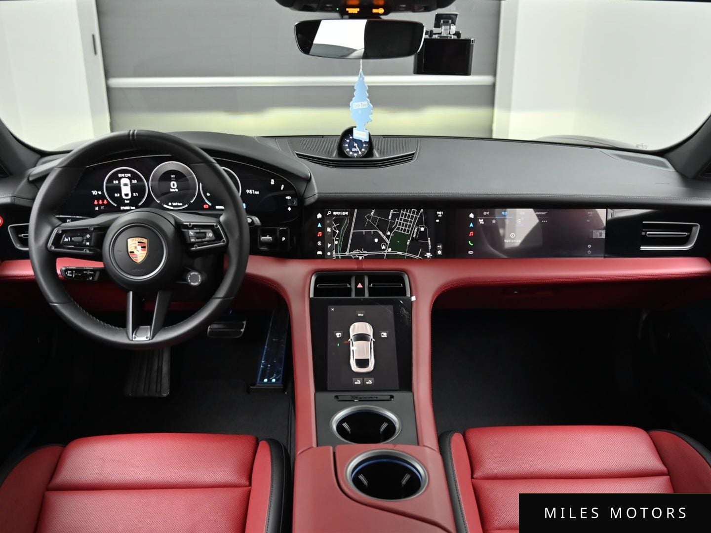 Porsche Taycan 2025 — миниатюра 7