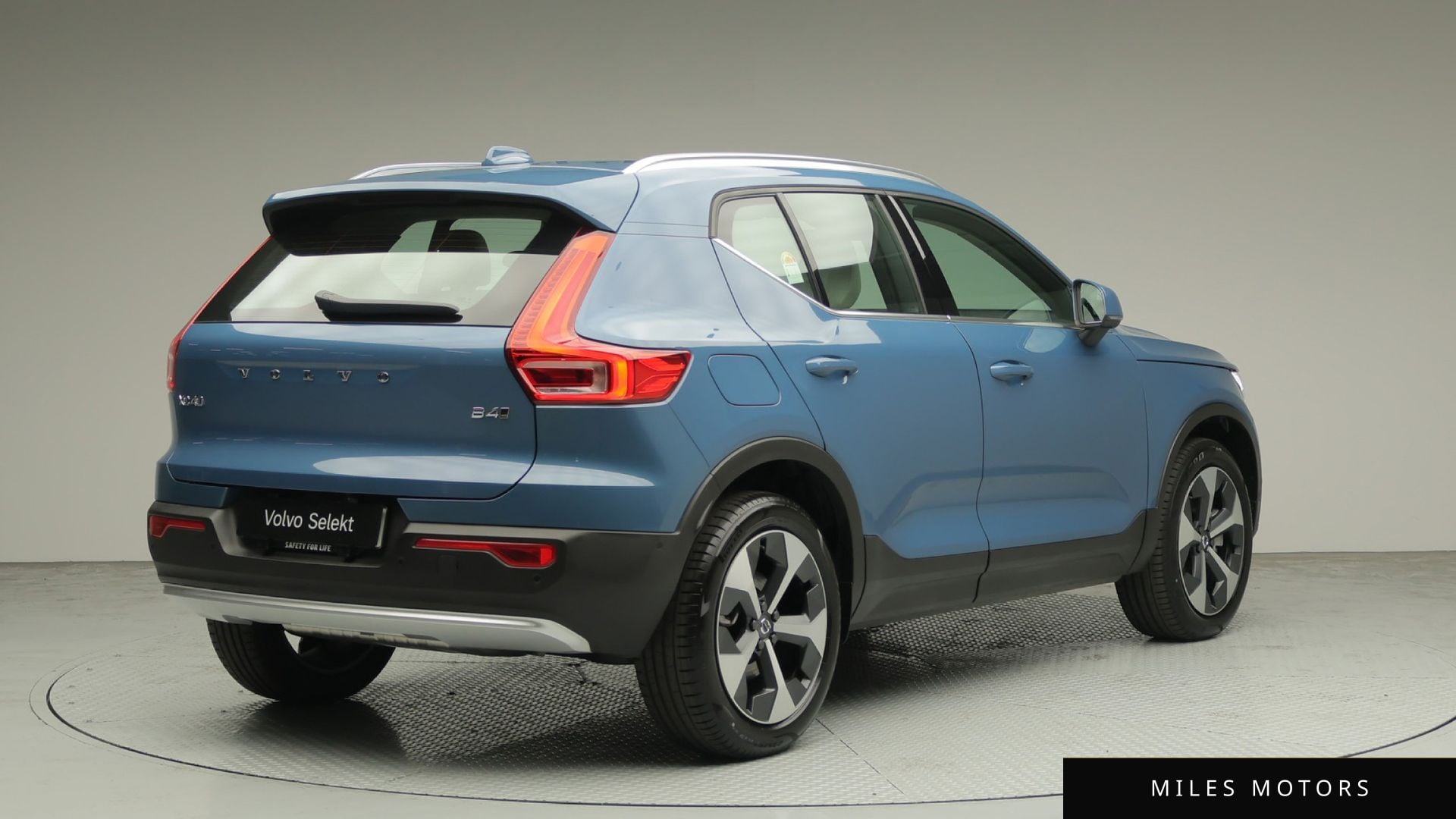 Volvo XC40 2025 — миниатюра 2