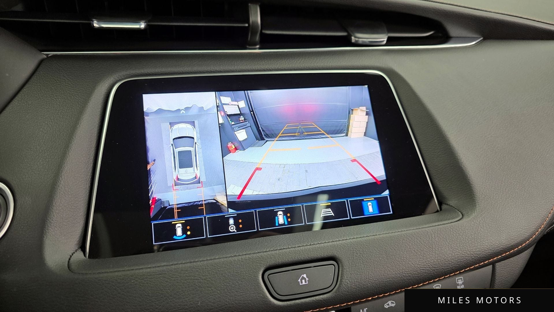 Cadillac XT4 2023 — миниатюра 15