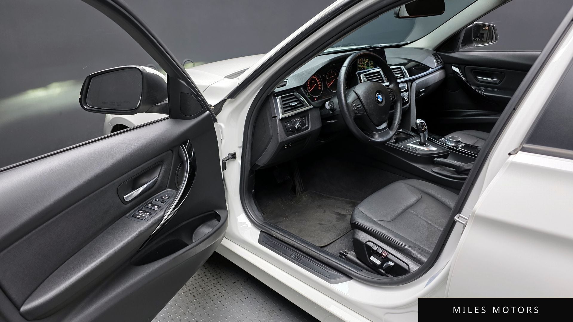 BMW 3 Series (F30) 2018 — миниатюра 11