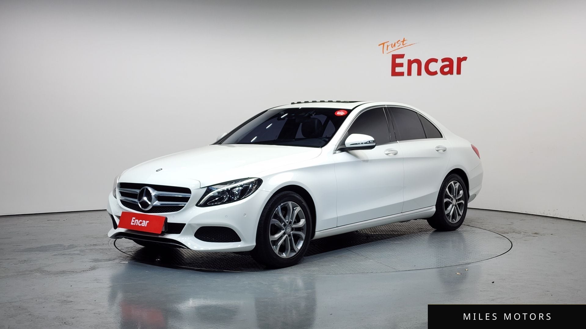 Mercedes-Benz C-Class W205 2016 — фото 1 из 12
