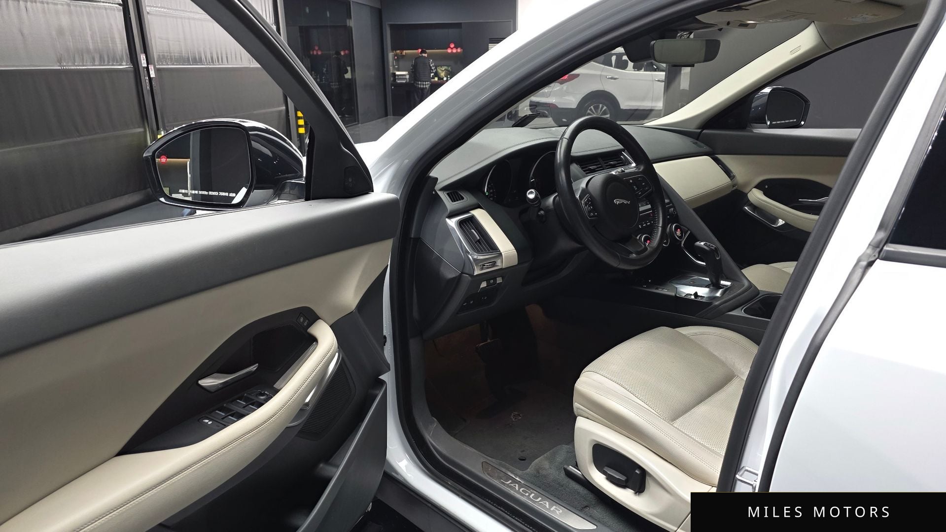 Jaguar E-PACE 2019 — миниатюра 10