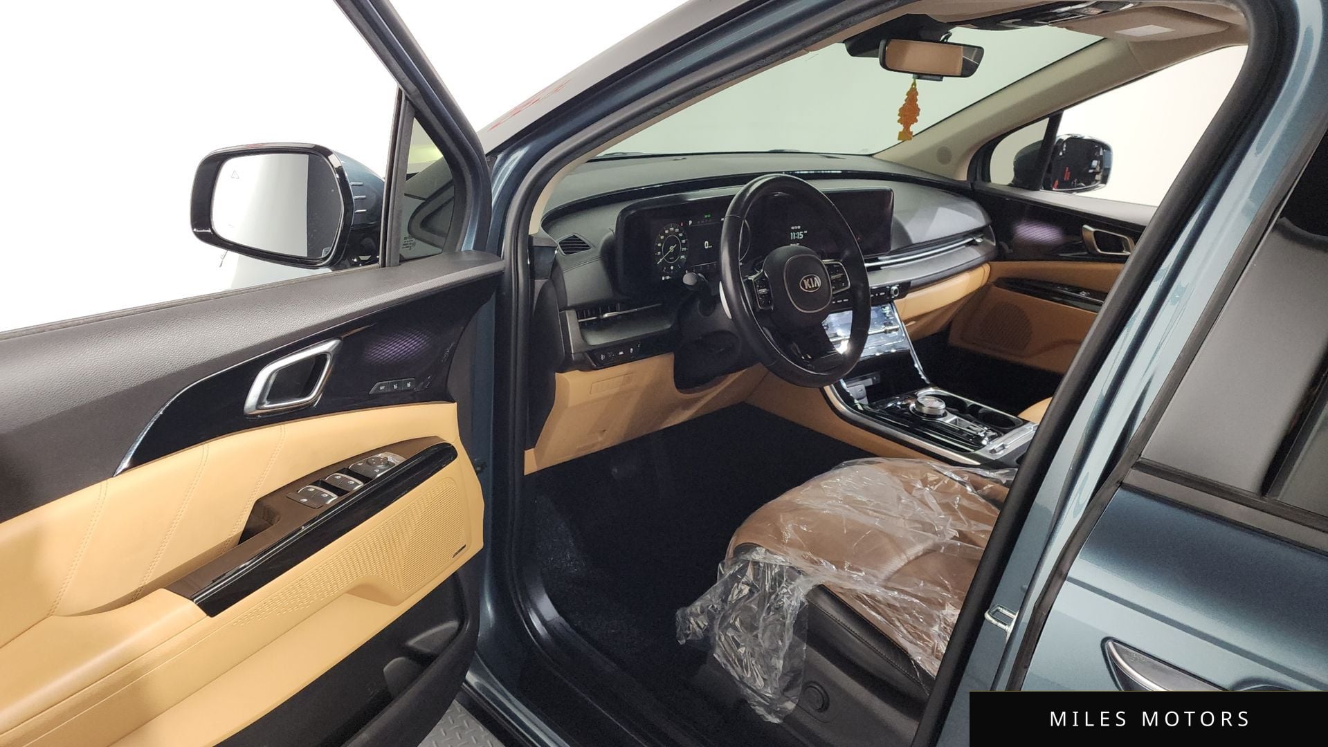 Kia Carnival 2021 — миниатюра 10