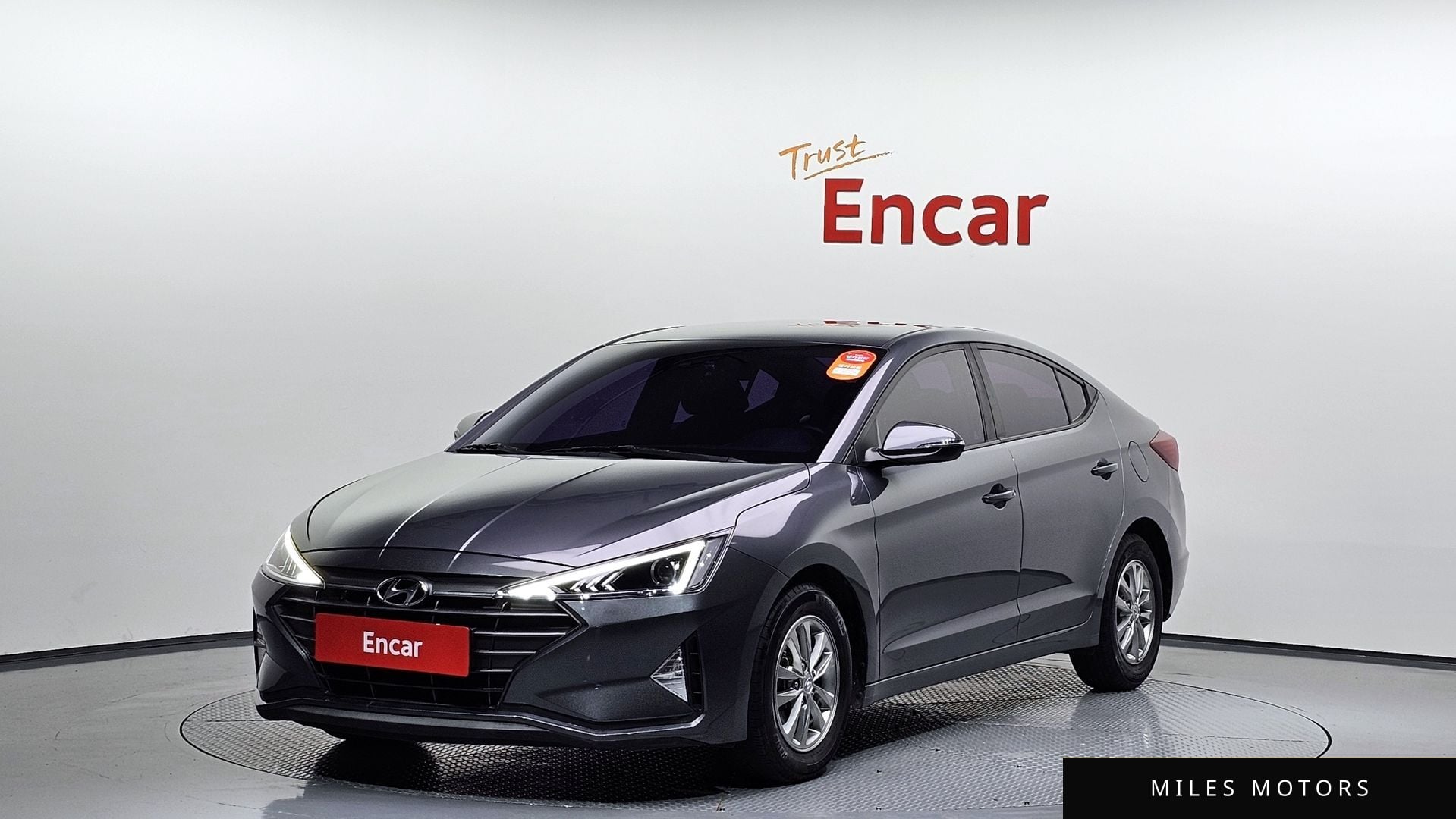 Hyundai AVANTE 2019 — фото 1 из 12