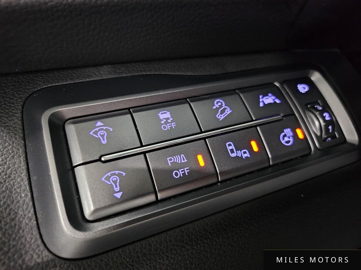 KG Mobility 베리 뉴 티볼리 2021 — миниатюра 12