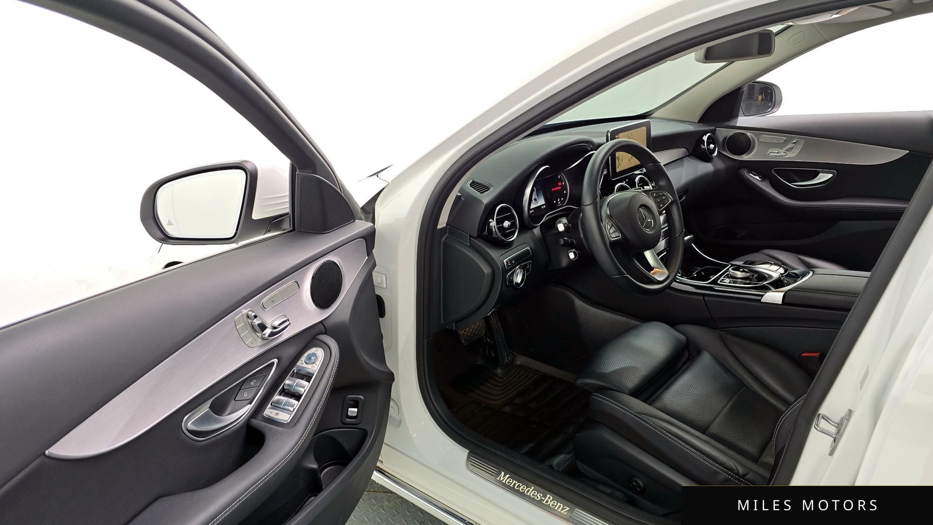 Mercedes-Benz C-Class W205 2018 — миниатюра 10