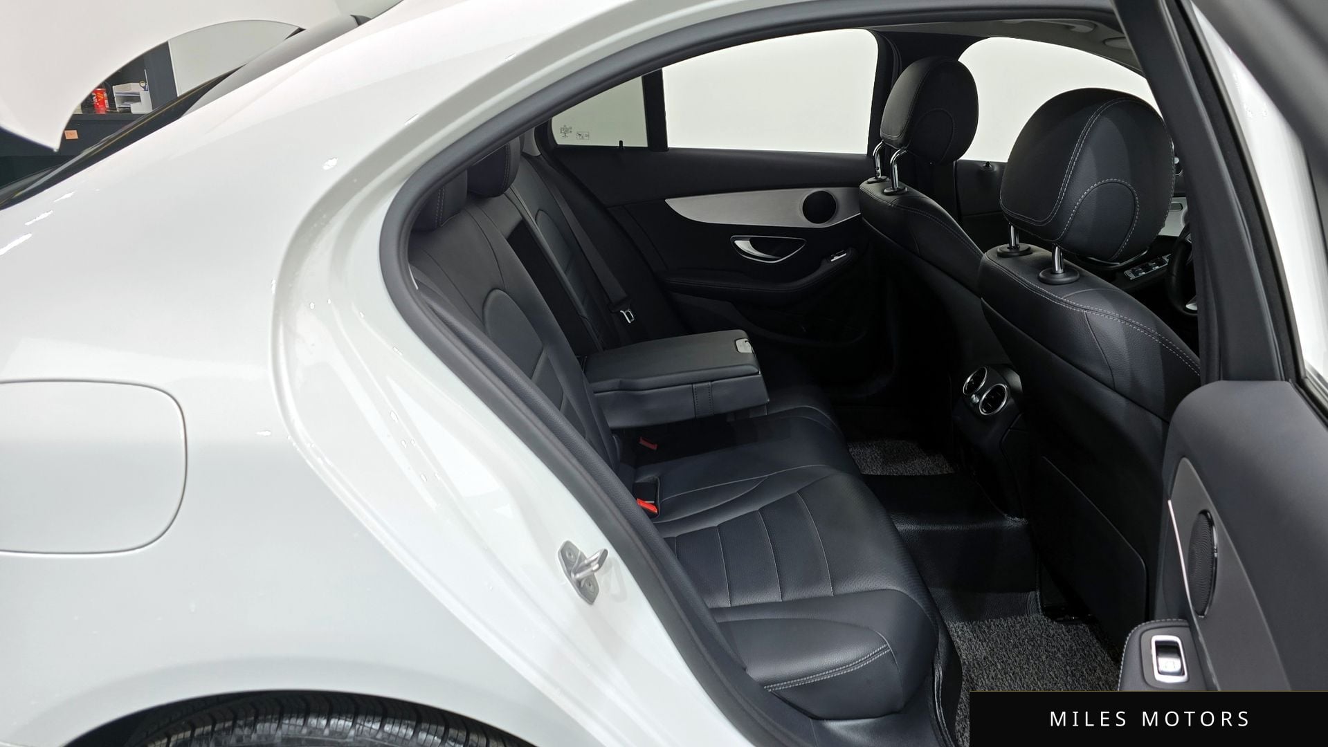 Mercedes-Benz C-Class W205 2018 — миниатюра 12