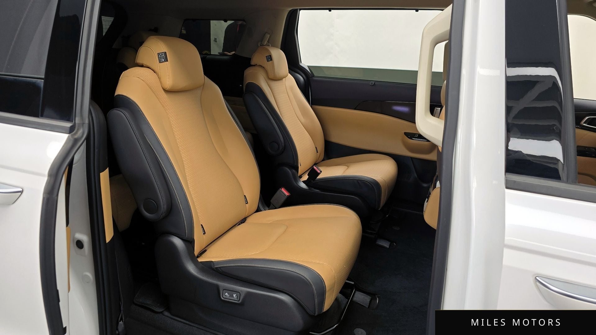 Kia Carnival 2023 — миниатюра 12