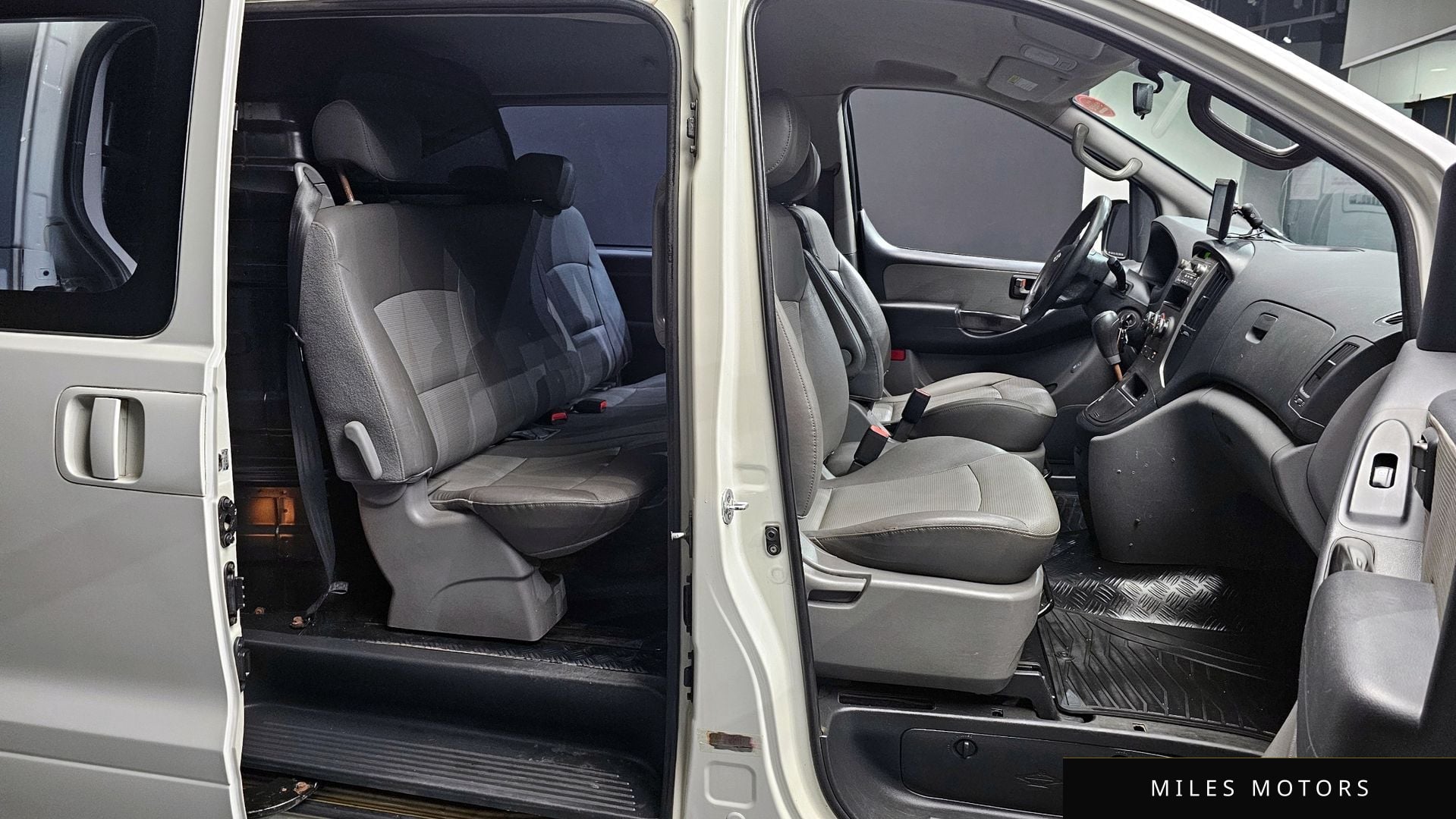 Hyundai Starex 2010 — миниатюра 10