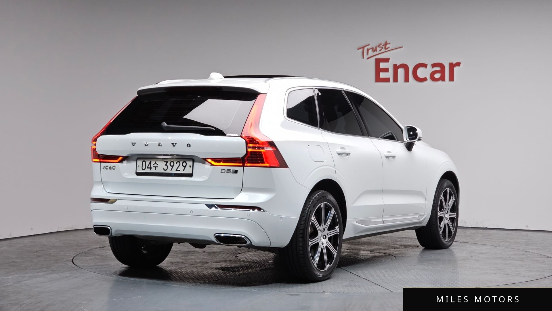 Volvo XC60 2019 — миниатюра 2