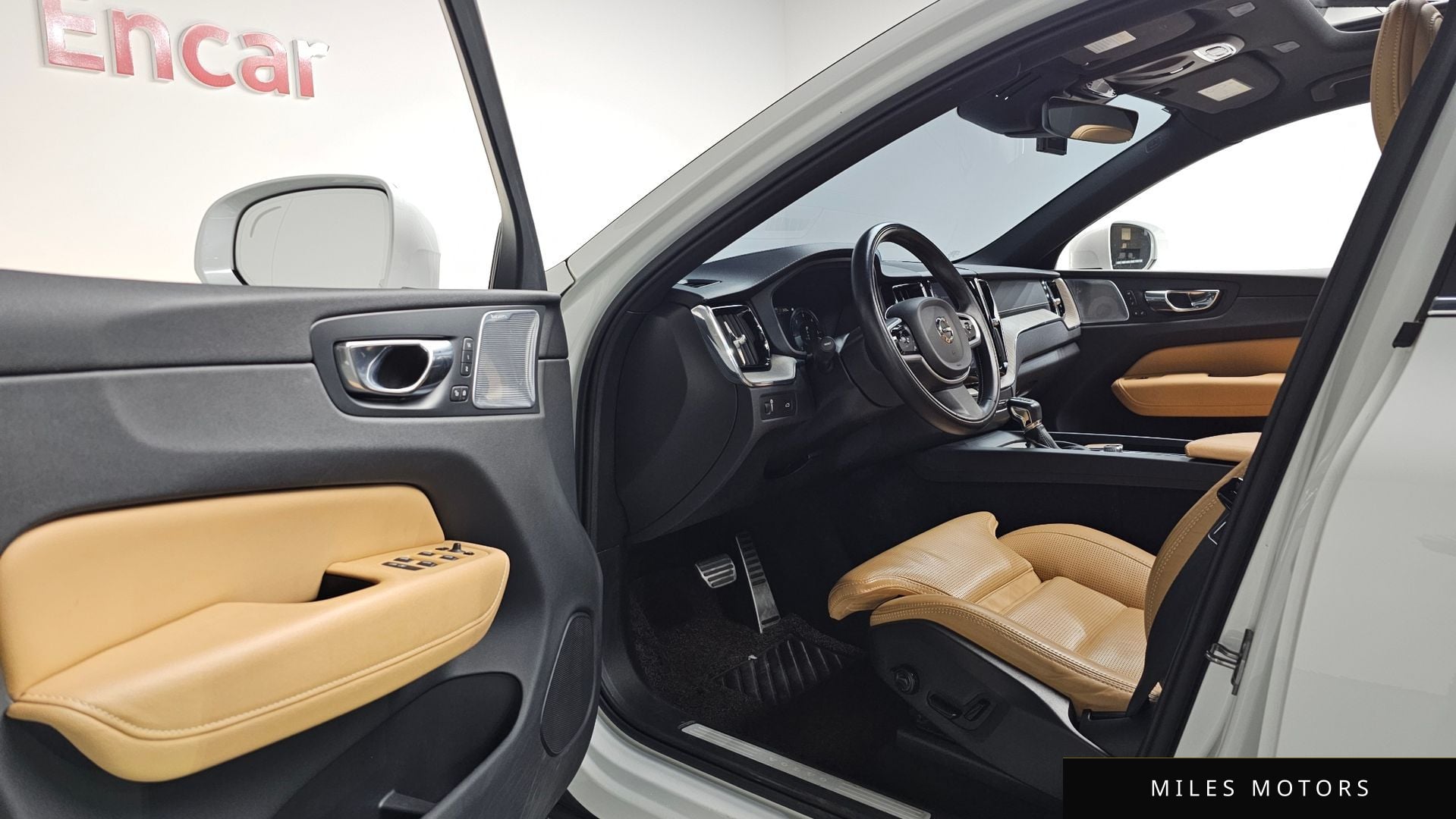 Volvo XC60 2019 — миниатюра 10