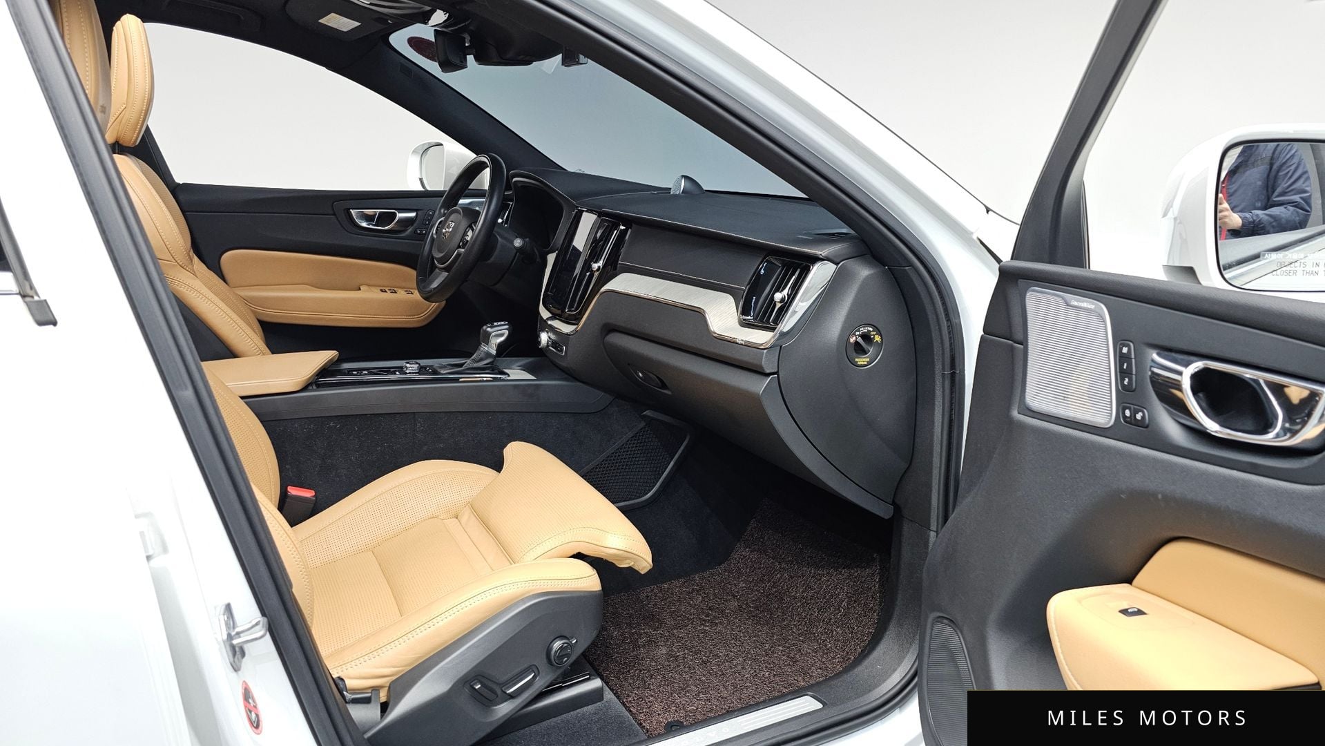 Volvo XC60 2019 — миниатюра 11