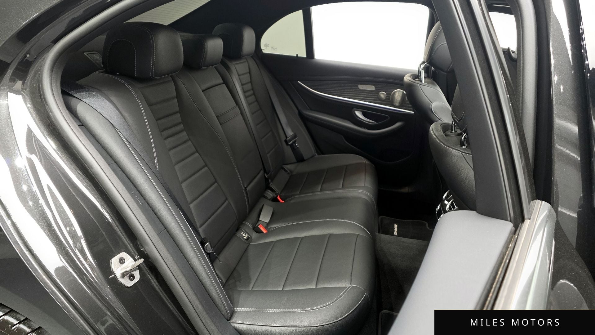 Mercedes-Benz E-Class W213 2022 — миниатюра 12