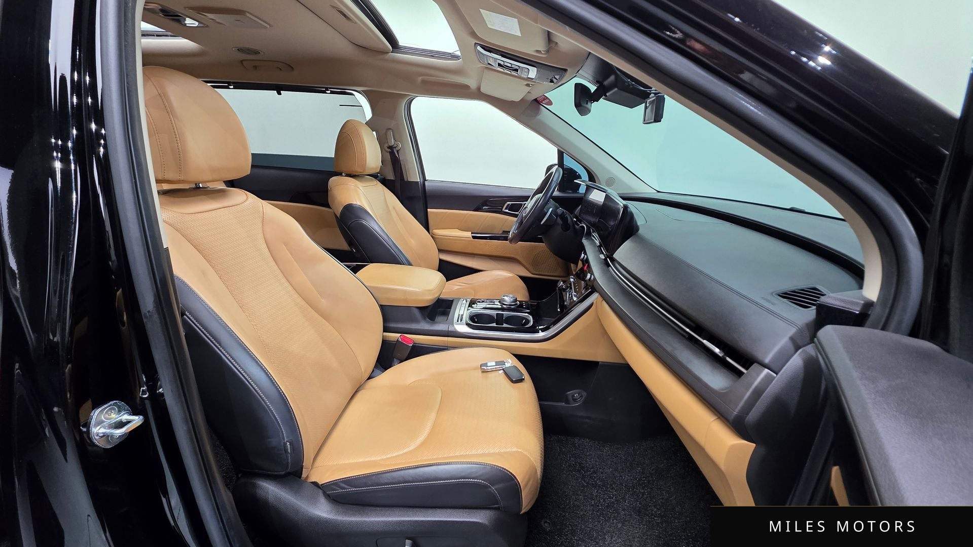 Kia Carnival 2021 — миниатюра 10
