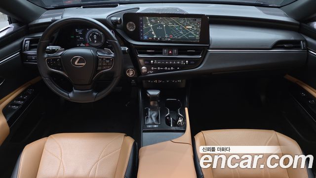 Лексус ES300h 2023 — миниатюра 14