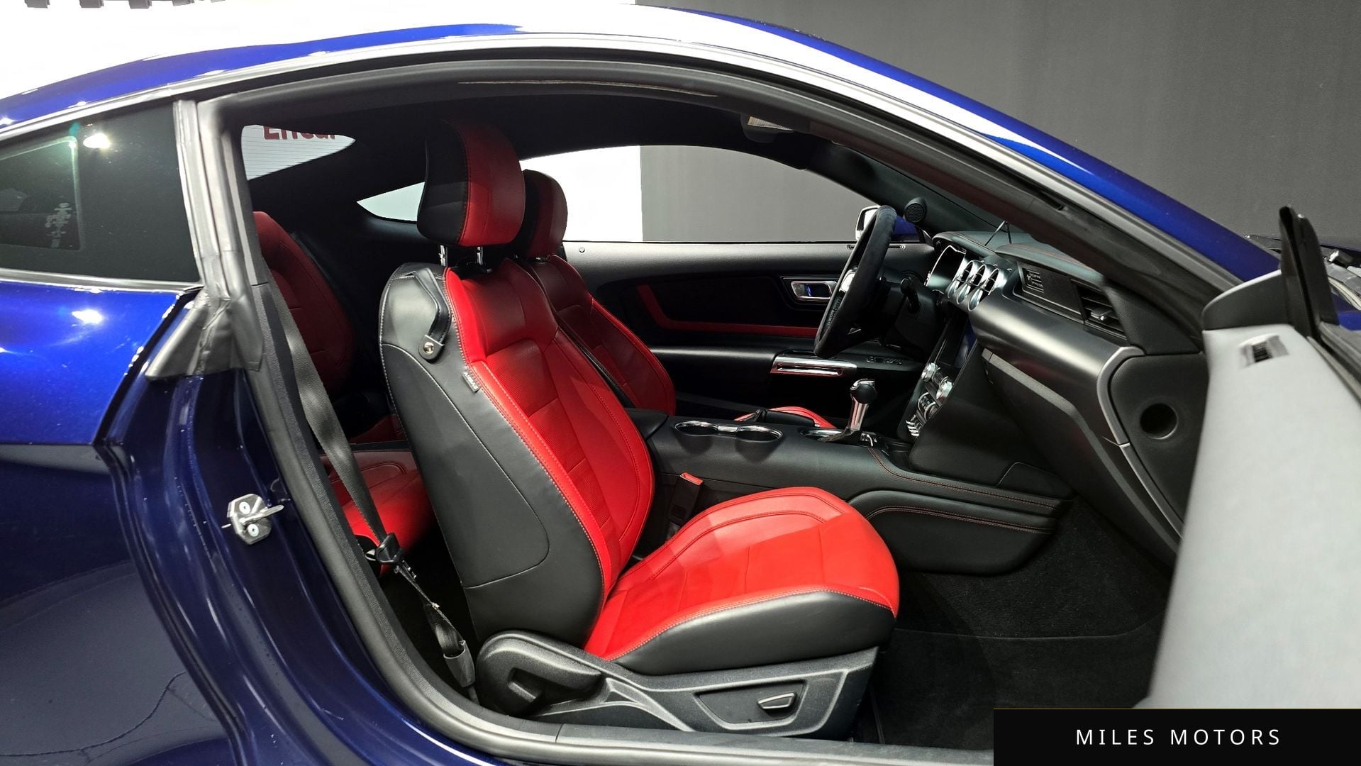 Ford 머스탱 2020 — миниатюра 10
